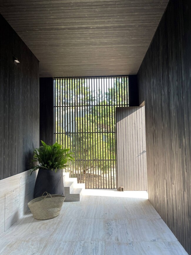 Building Photo - 31 Gilberts Path