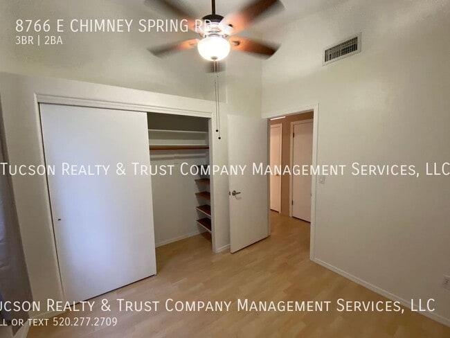 Building Photo - 8766 E Chimney Spring Dr