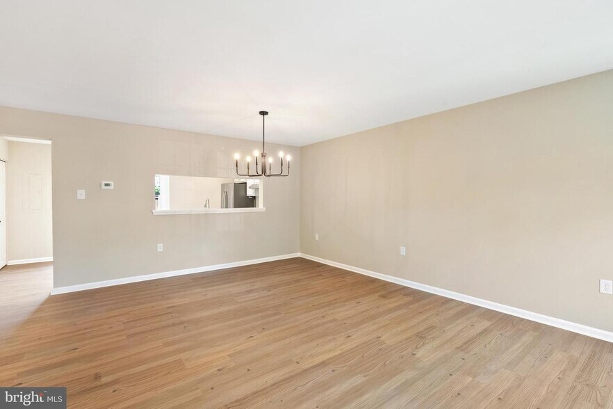 Building Photo - 7422 Barbados Ln