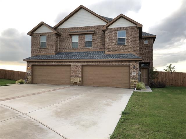 Primary Photo - 1033 Skyview Ct