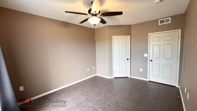Building Photo - 1 Bedroom, 1 Bath