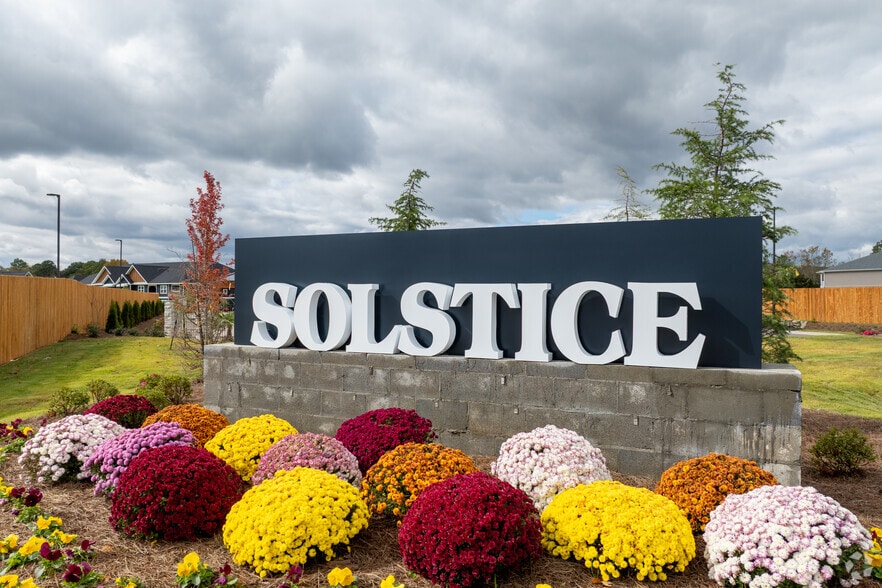 Community Sign - Solstice Apartments