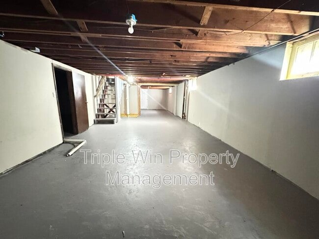 Building Photo - 6905 Woodrow Ave