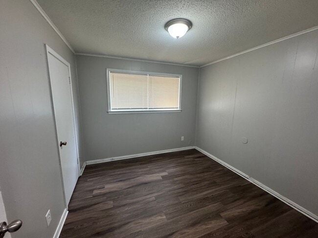 Building Photo - 3402 Sunnyfield Cove