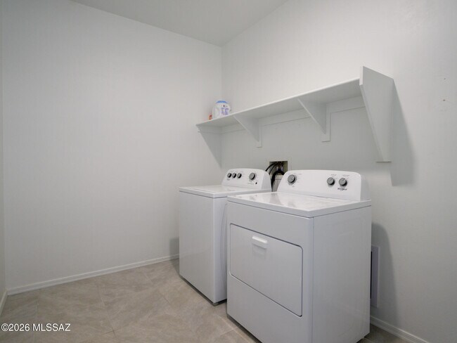 Building Photo - 12011 E Patricia Ann Dr