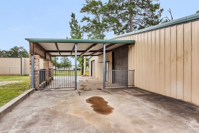Building Photo - 14699 McCaleb Rd
