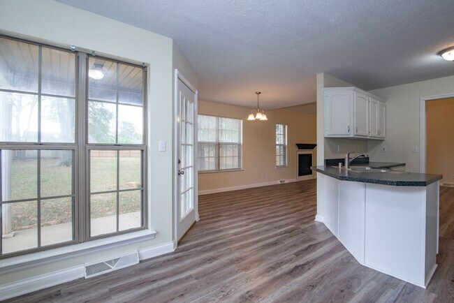 Building Photo - 426 Ridgecrest Rd