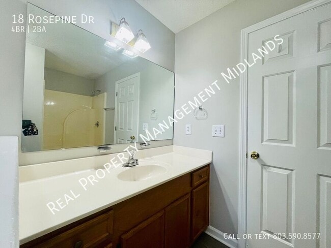 Building Photo - 18 Rosepine Dr