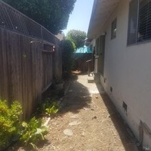 Building Photo - 214 Cottonwood Cir