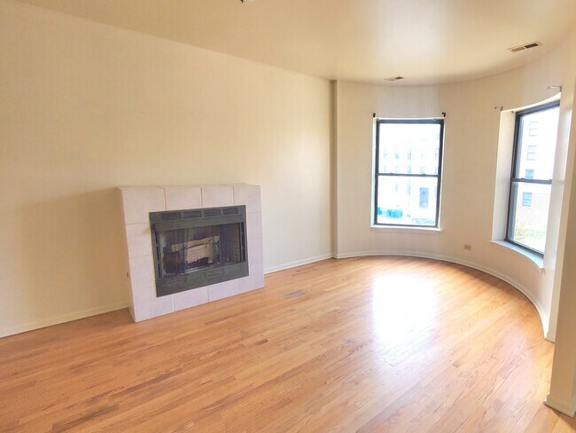 Building Photo - 4615 S Michigan Ave