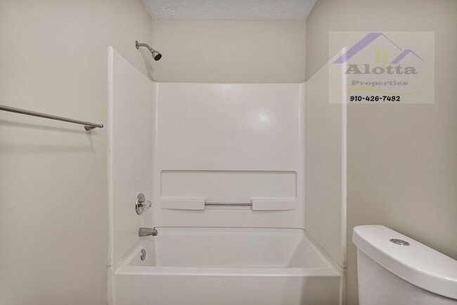 Building Photo - 6800-8 Willowbrook