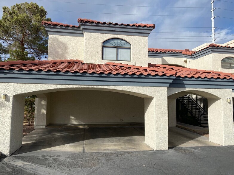 Building Photo - 8455 W Sahara Ave