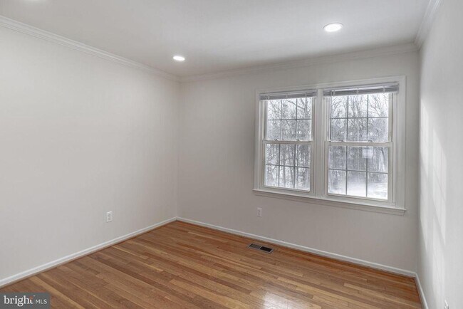 Building Photo - 7885 Godolphin Dr