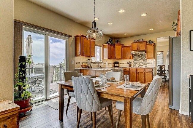 Building Photo - Back to school MOVE IN SPECIAL $250.00 OFF...