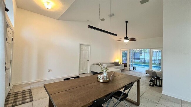 Building Photo - 3901 Ballinore Pl