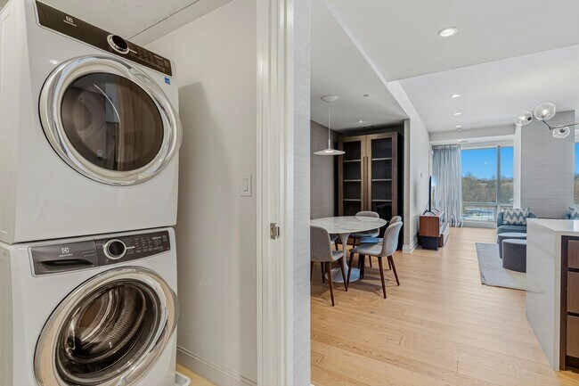 Building Photo - 2501 M St NW