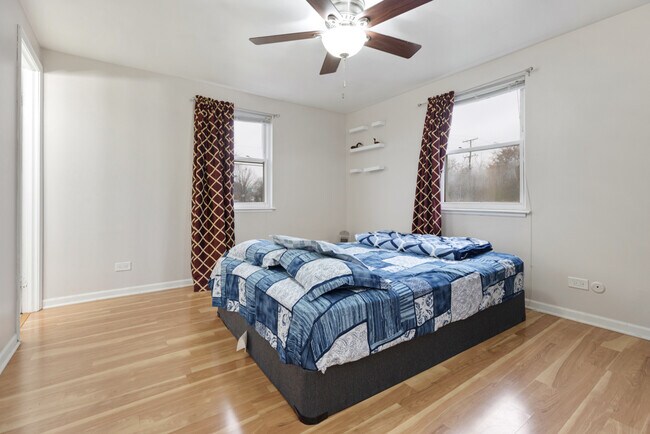 Building Photo - 818 Dunbar Ct