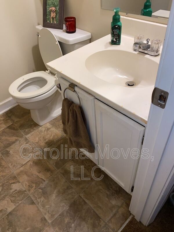 Building Photo - 805 Stallings Rd