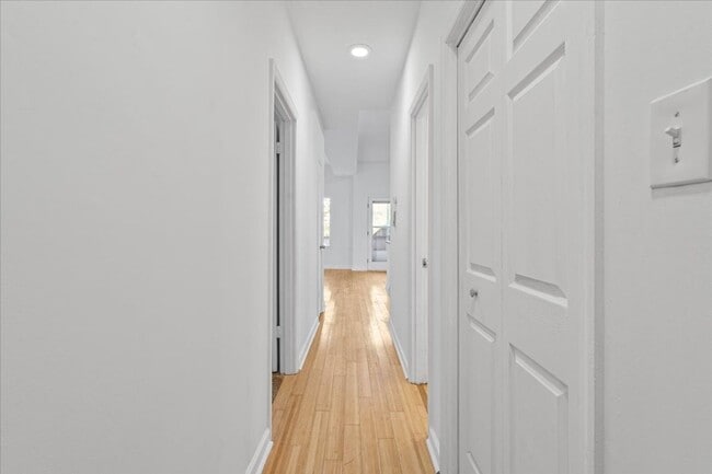 Building Photo - 1914 University Ave