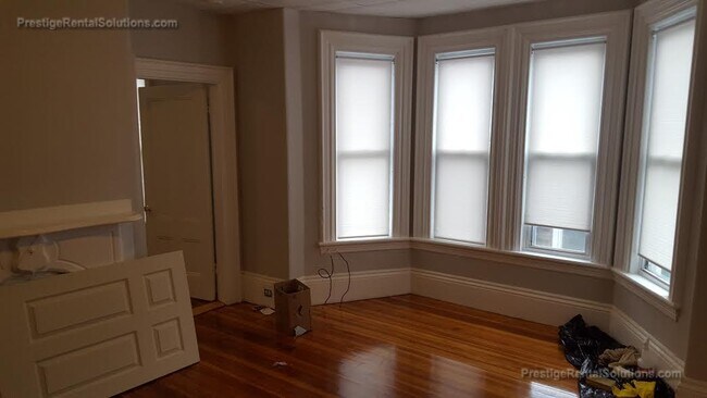 Building Photo - 16 Central Ave