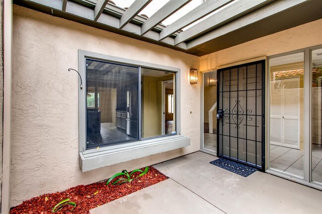 Building Photo - 1511 Sunrise Shadow Ct