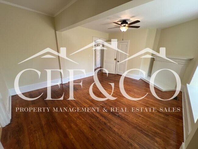 Building Photo - 2446 Wallace Ave