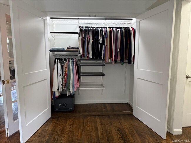 Building Photo - 103 Wiltshire Rd