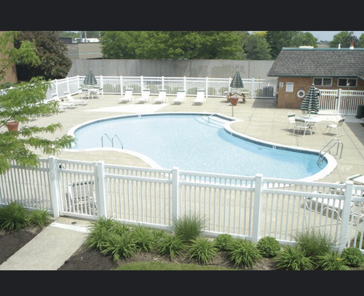 Building Photo - 1968 Axtell Dr