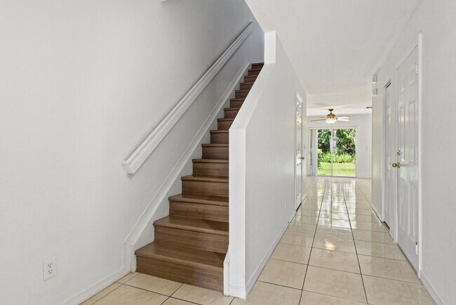 Building Photo - 2257 Marshfield Ct