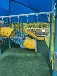 Building Photo - 1140 Lidflower St