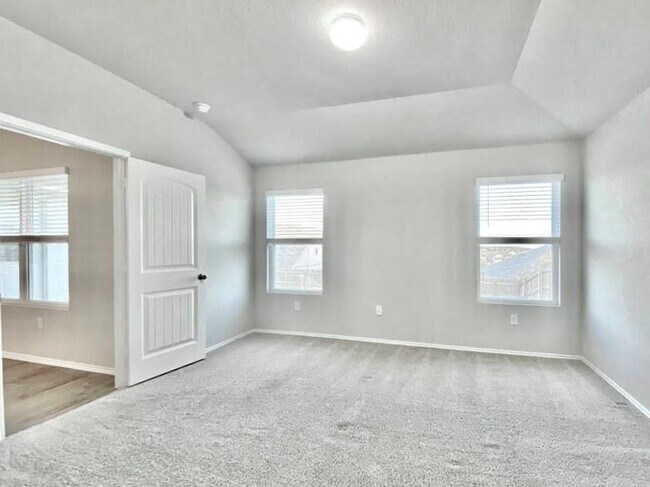 Building Photo - 5905 Ronee Leah Dr