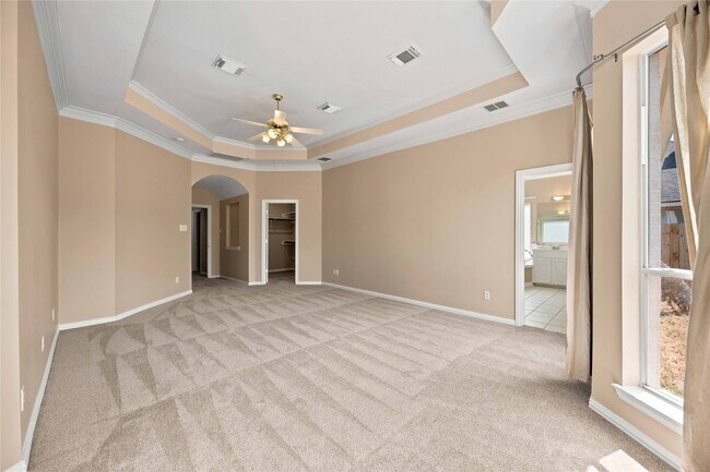 Building Photo - 14715 Golden Bough Ln