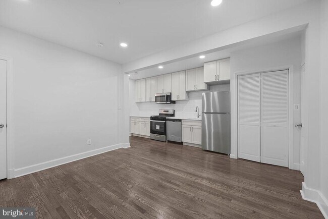 Building Photo - 5402 3rd St NW