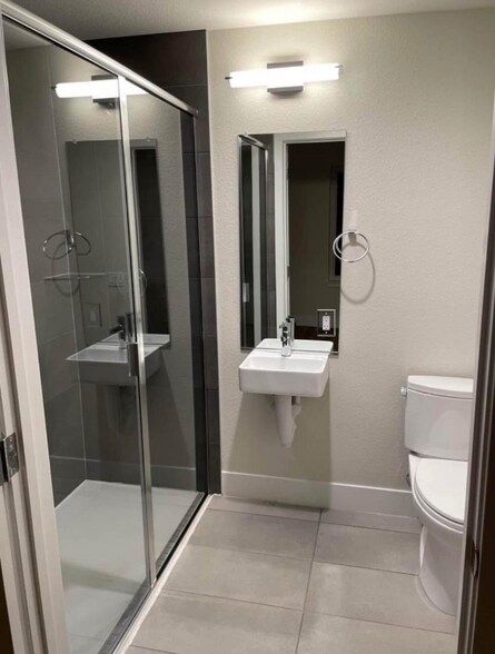 Building Photo - 1173 S Reed St