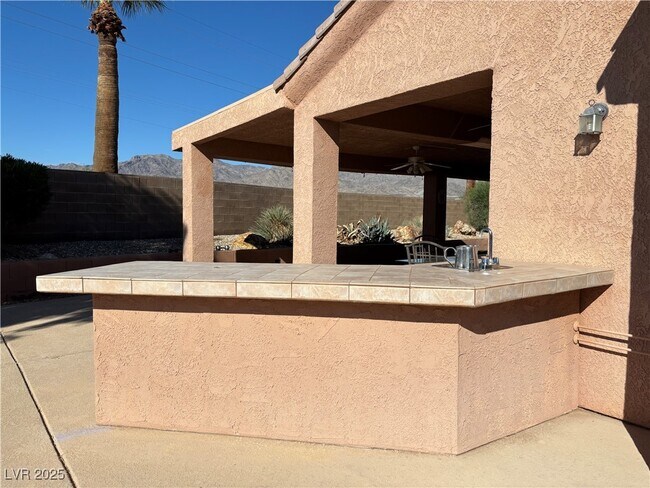Building Photo - 1164 Golf Club Dr