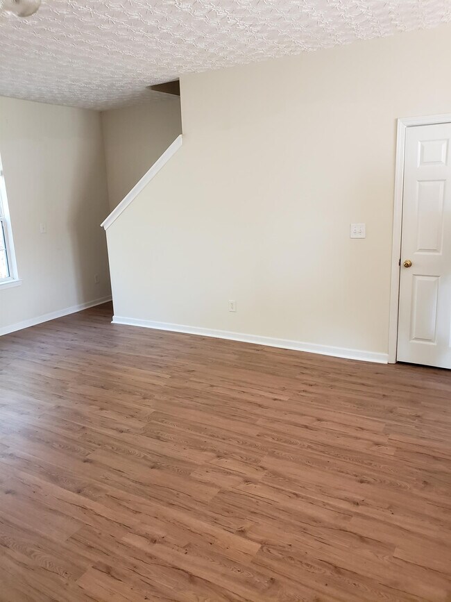 Building Photo - 103 Timber Ridge Dr