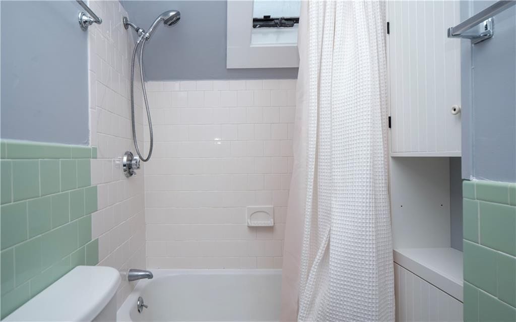 Building Photo - 438 Wolcott Ave