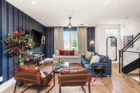 Building Photo - 776 E Argyle Ave