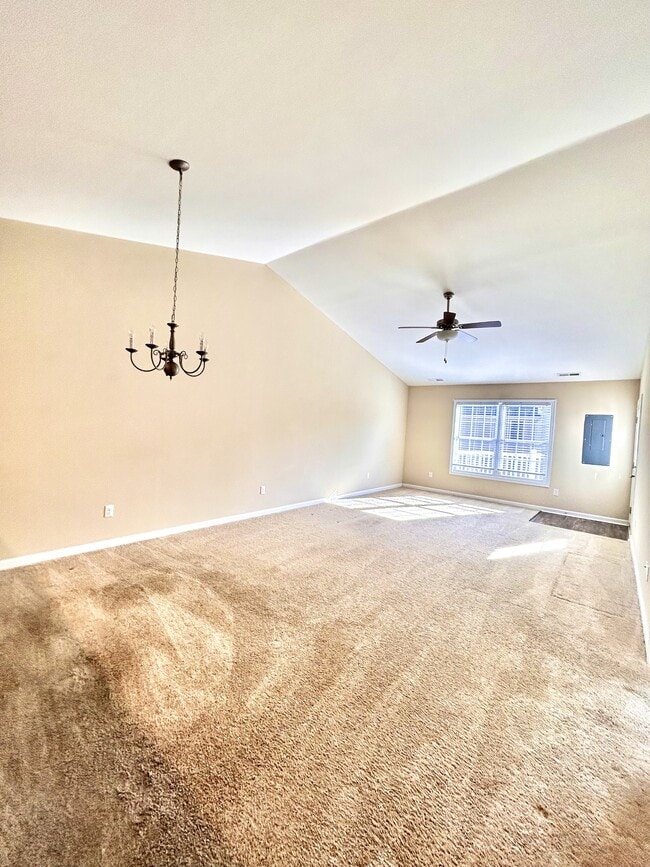 Building Photo - 21 Jackmia Way