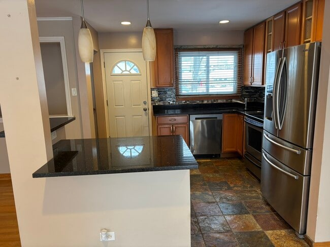 Building Photo - 1210 Dell Rd