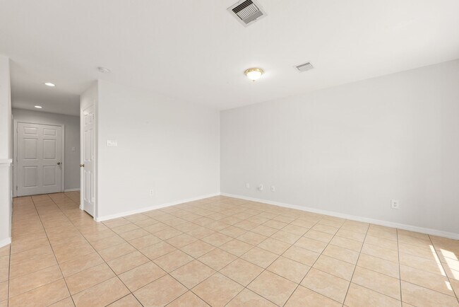 Building Photo - 11914 E Vita Cir