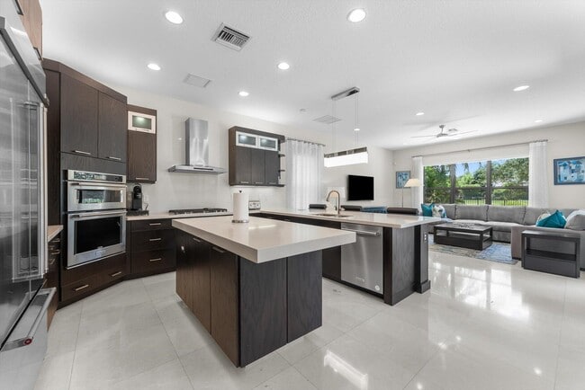 Building Photo - 16615 Germaine Dr