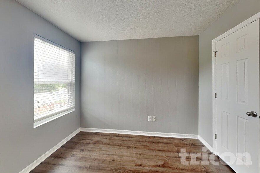 Building Photo - 5414 Angelonia Terrace