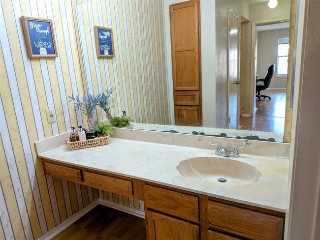 Building Photo - 10555 Turtlewood Ct