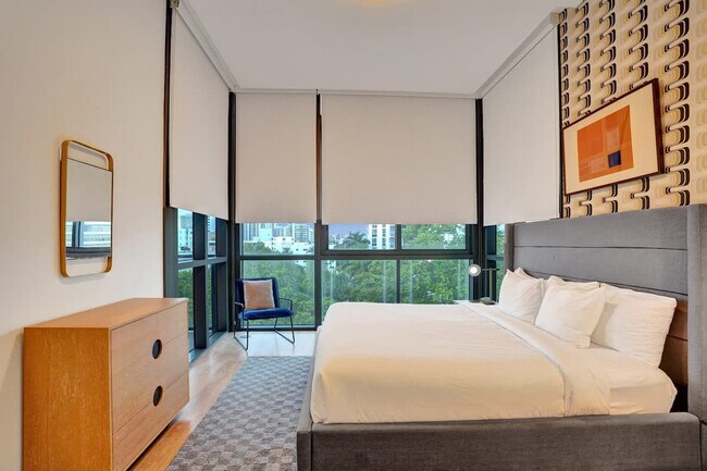 Building Photo - 1220 17th St