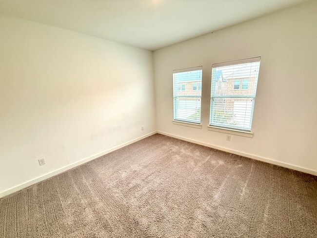 Building Photo - 4885 Ellie Ln