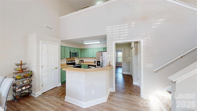 Building Photo - 447 Fawnbrook Ln