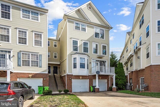 Building Photo - 13600 Salk St