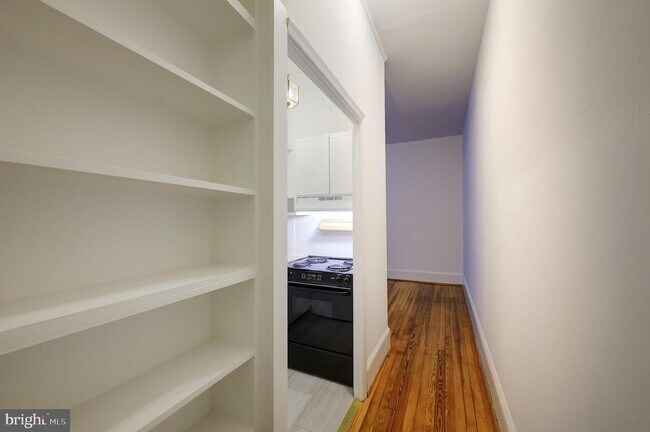 Building Photo - 298 Q St NW