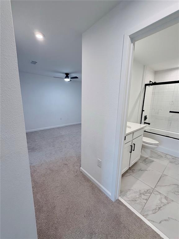Building Photo - 9855 Walkway Dr
